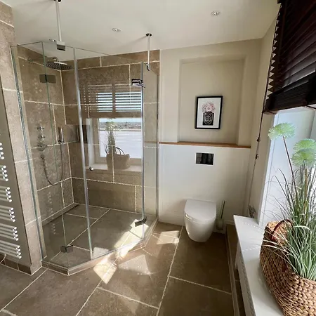 Luxus Residenz Oceanview * ווסטרלנד