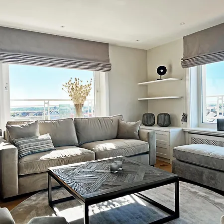 Luxus Residenz Oceanview דירה *